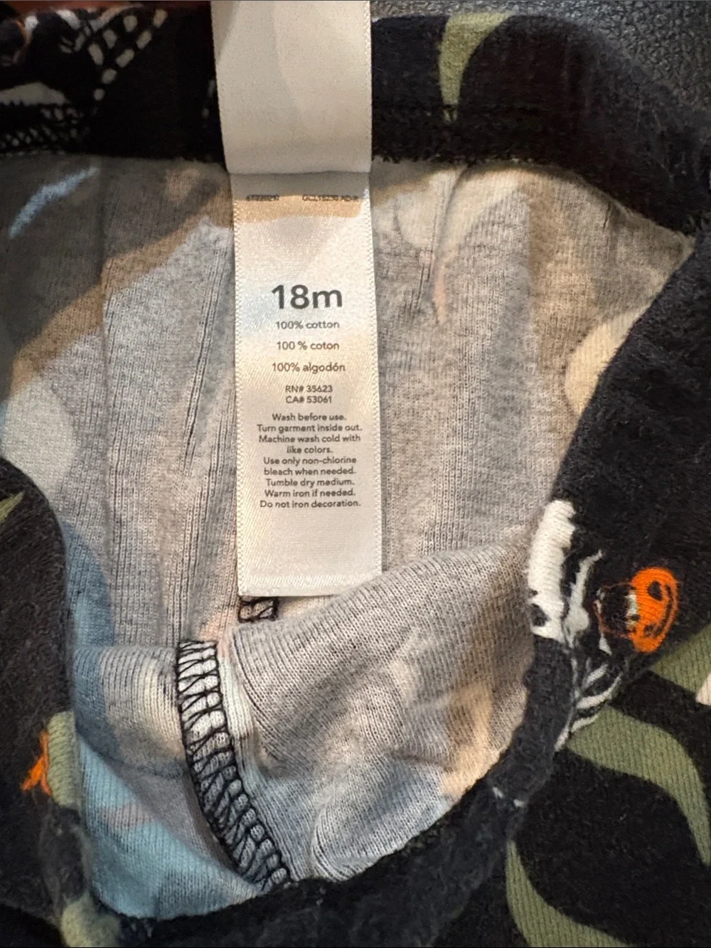 Carter’s 18M Halloween pajamas